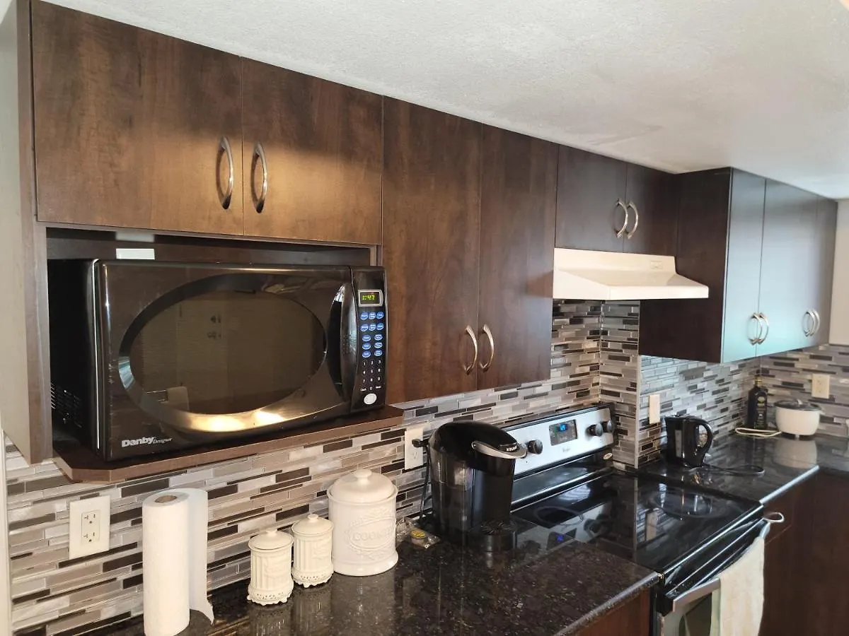 Oscar Inn & 2Bd Family Suite Or Private Room Abbotsford 0*,  Canada