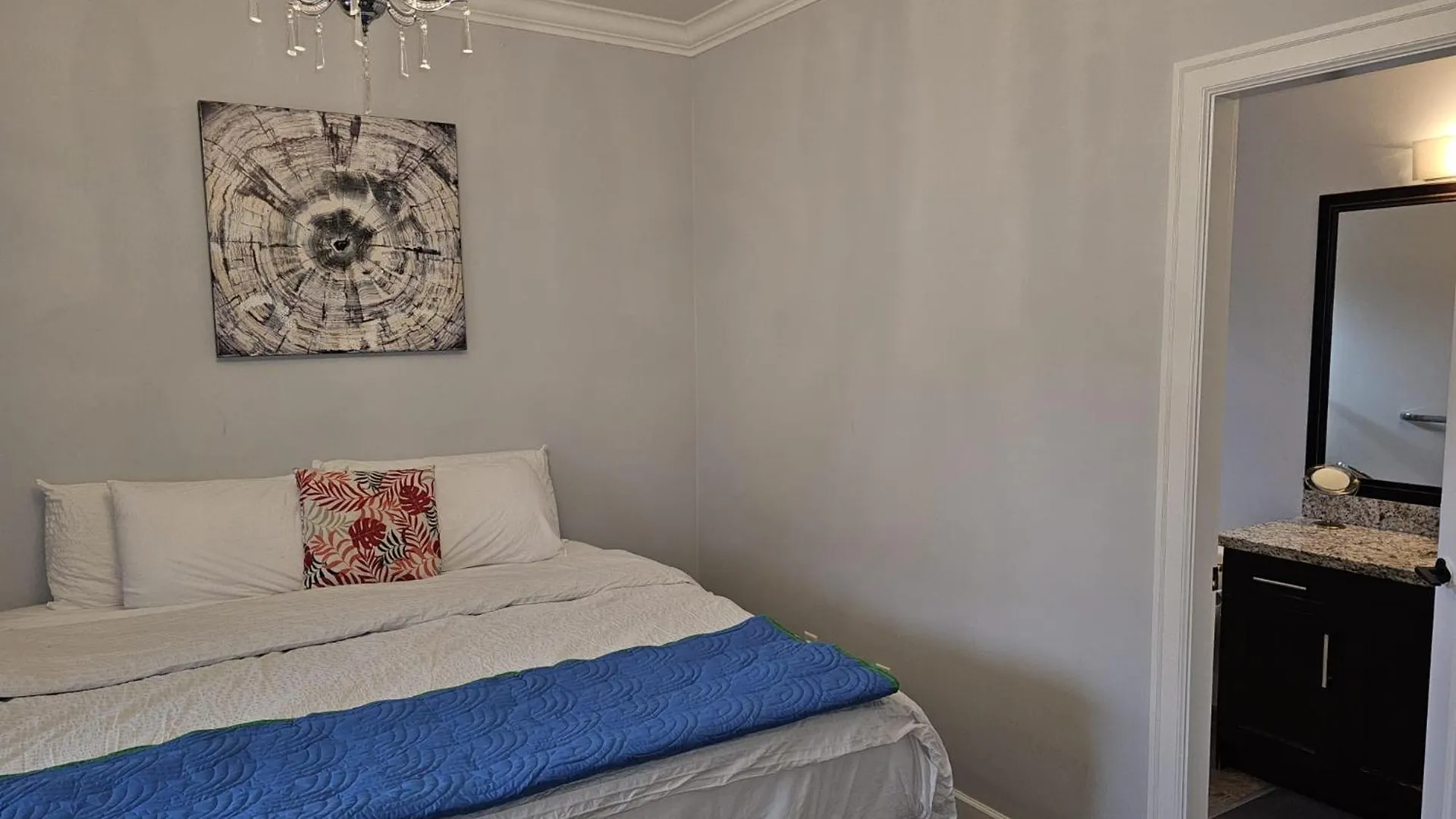 Guest house Oscar Inn & 2Bd Family Suite Or Private Room Abbotsford Canada